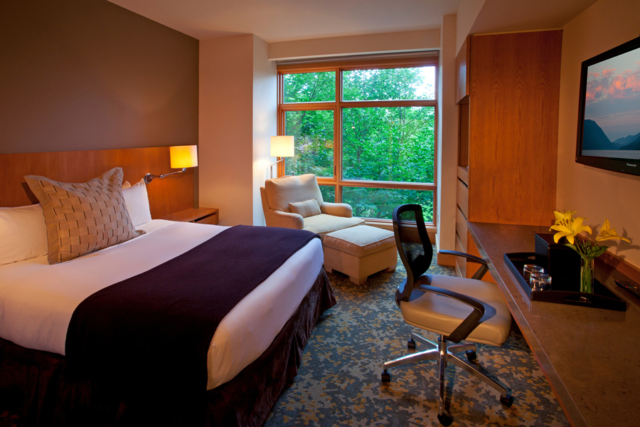 deluxe queen room - ADA compliant